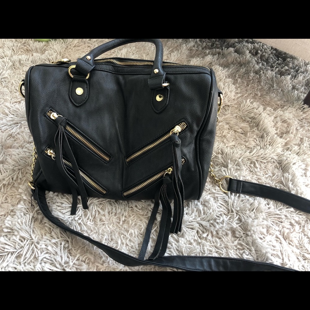 Black Steve Madden purse